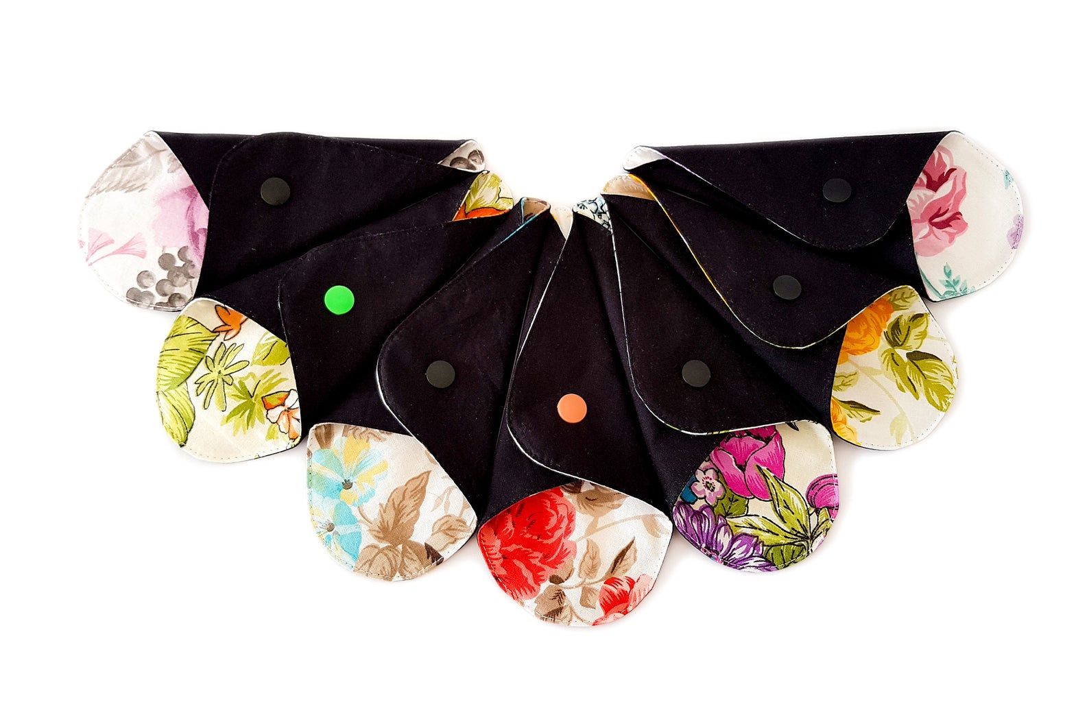 7 Pack Reusable Waterproof Thong Pantyliners, Random Flowers, Extra-Thin